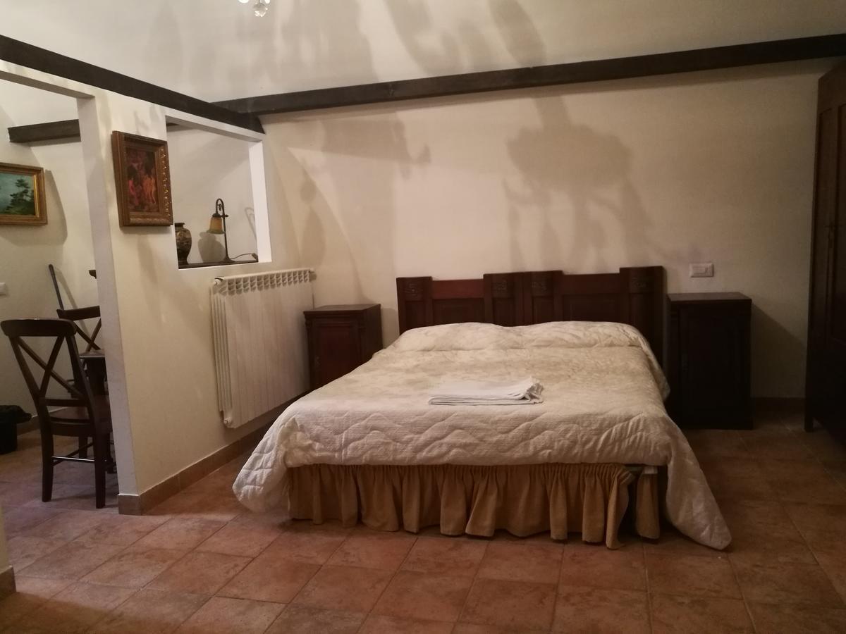 Legacy Bed & Breakfast Sulmona Ngoại thất bức ảnh
